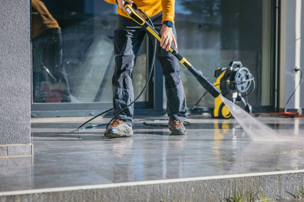 Professional Pressure Washing Services in Sultana, CA